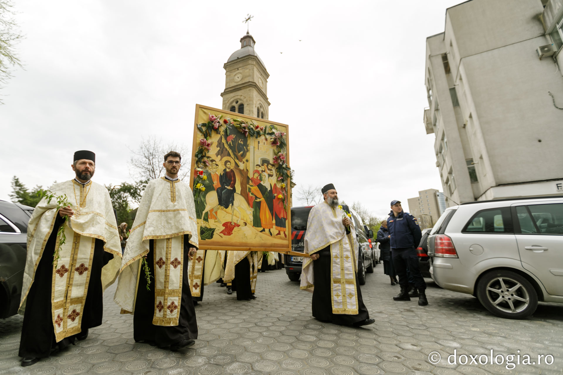 Pelerinajul de Florii, reluat la Iași după doi ani: „Semn că nu ne este rușine de identitatea noastră de creștini”