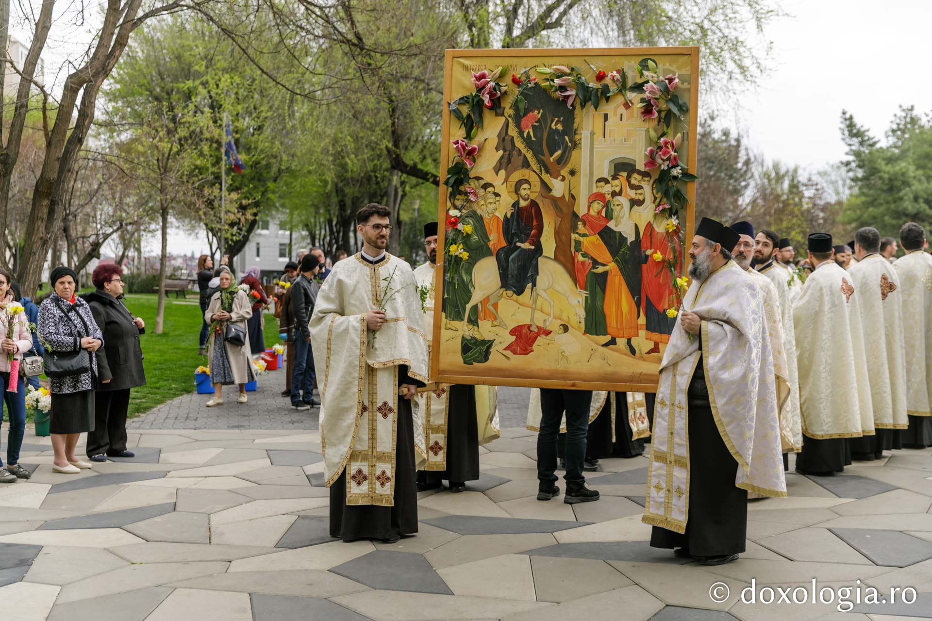 Pelerinajul de Florii, reluat la Iași după doi ani: „Semn că nu ne este rușine de identitatea noastră de creștini”