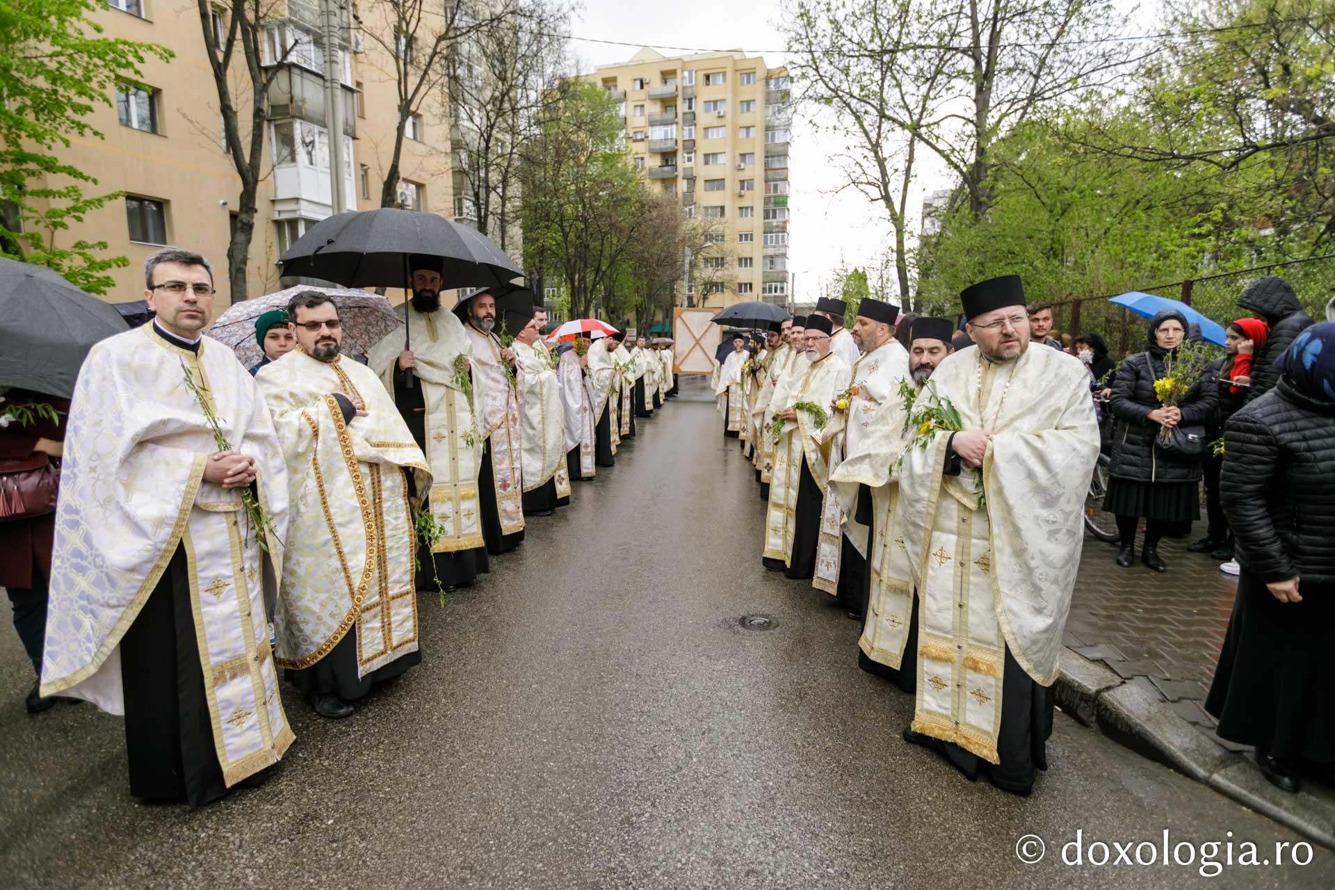 Pelerinajul de Florii, reluat la Iași după doi ani: „Semn că nu ne este rușine de identitatea noastră de creștini”
