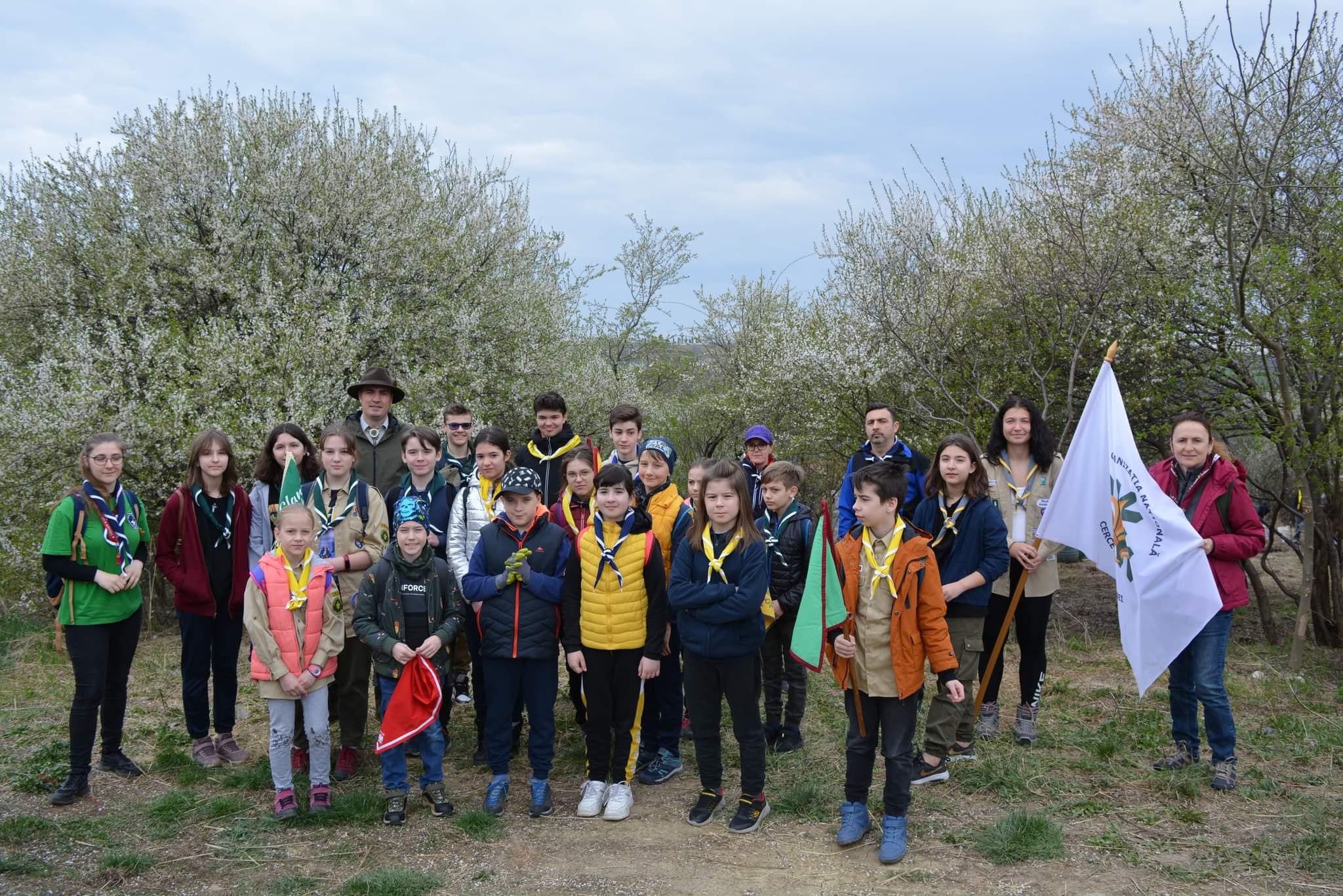 „Sădește un pom, Educă un om!”: 1.200 puieți plantați zilele trecute de Ocolul Silvic Cetățuia