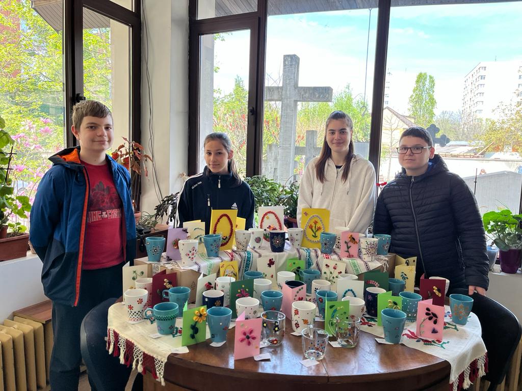 „Dăruind vei dobândi”: proiect caritabil la Liceul Teoretic „Decebal” din București