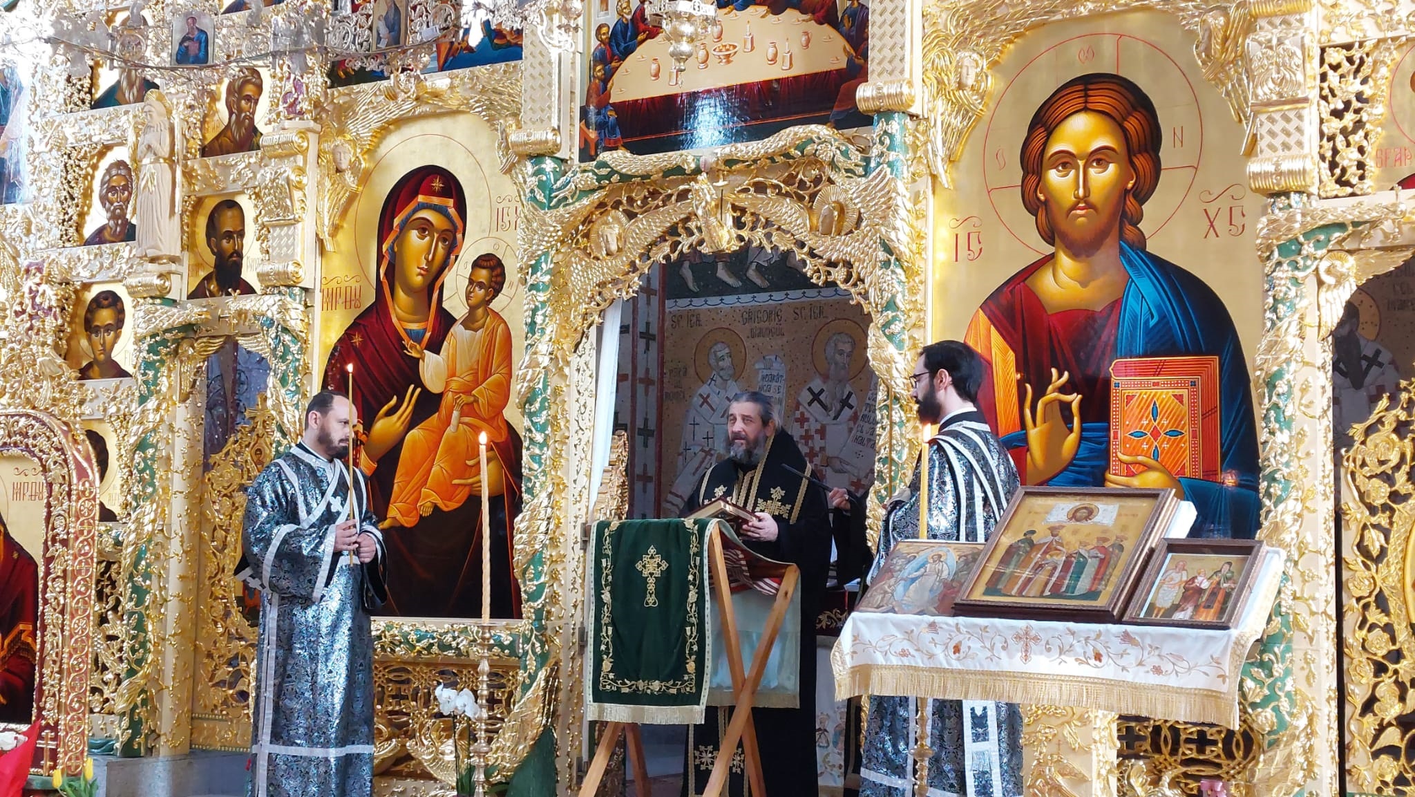 (Audio) „Să fim cu luare-aminte în aceste zile la înțelesurile de taină” – PS Nichifor