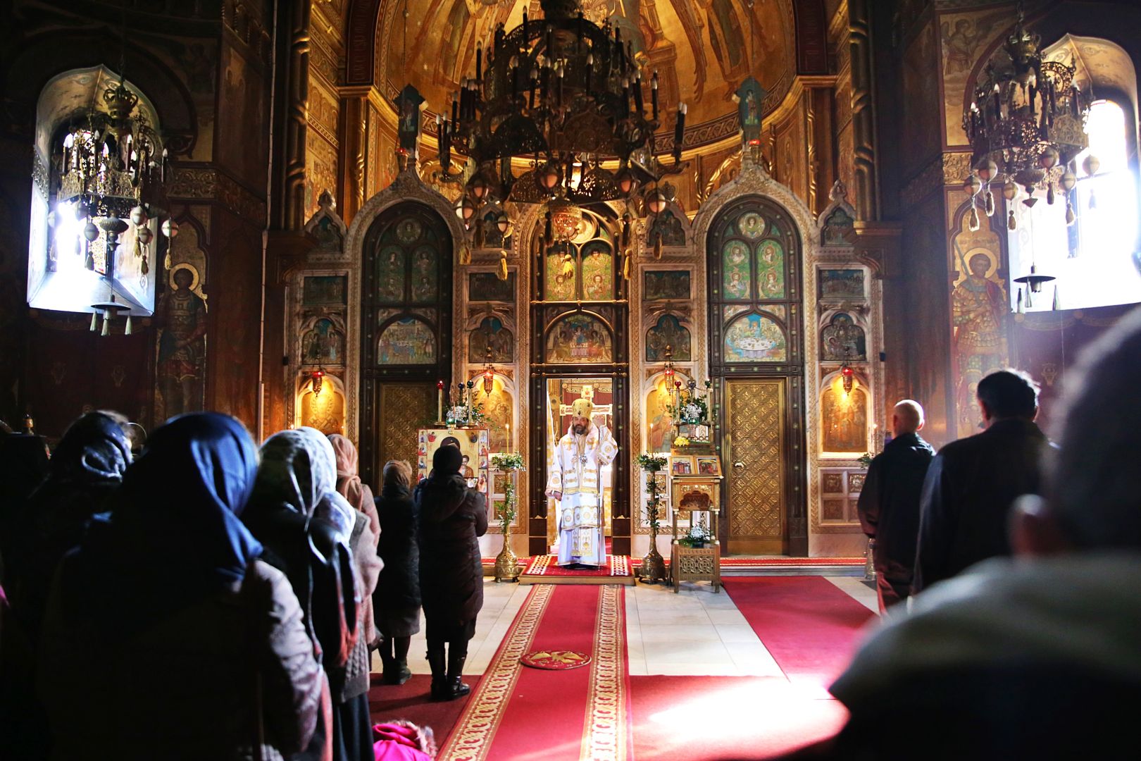 S-a împlinit un an de la trecerea la cele veșnice a lui Corneliu Muha, cel care a tipărit și a promovat manualele de religie ortodoxă în învățământul românesc