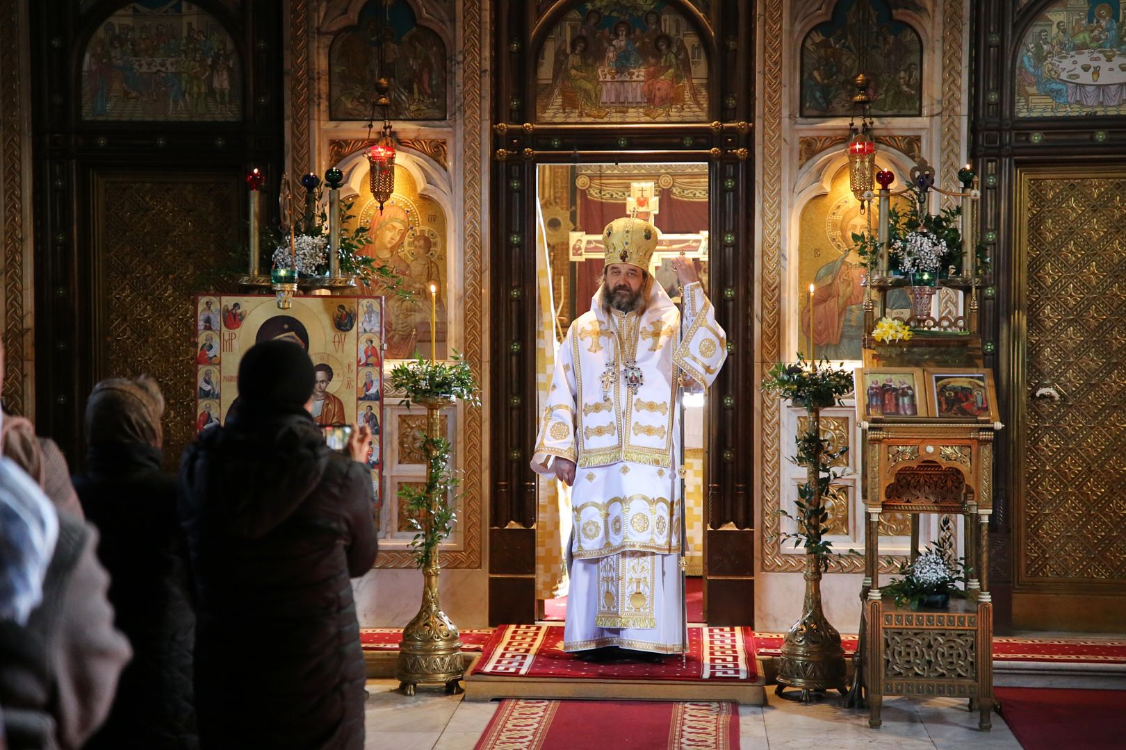 S-a împlinit un an de la trecerea la cele veșnice a lui Corneliu Muha, cel care a tipărit și a promovat manualele de religie ortodoxă în învățământul românesc