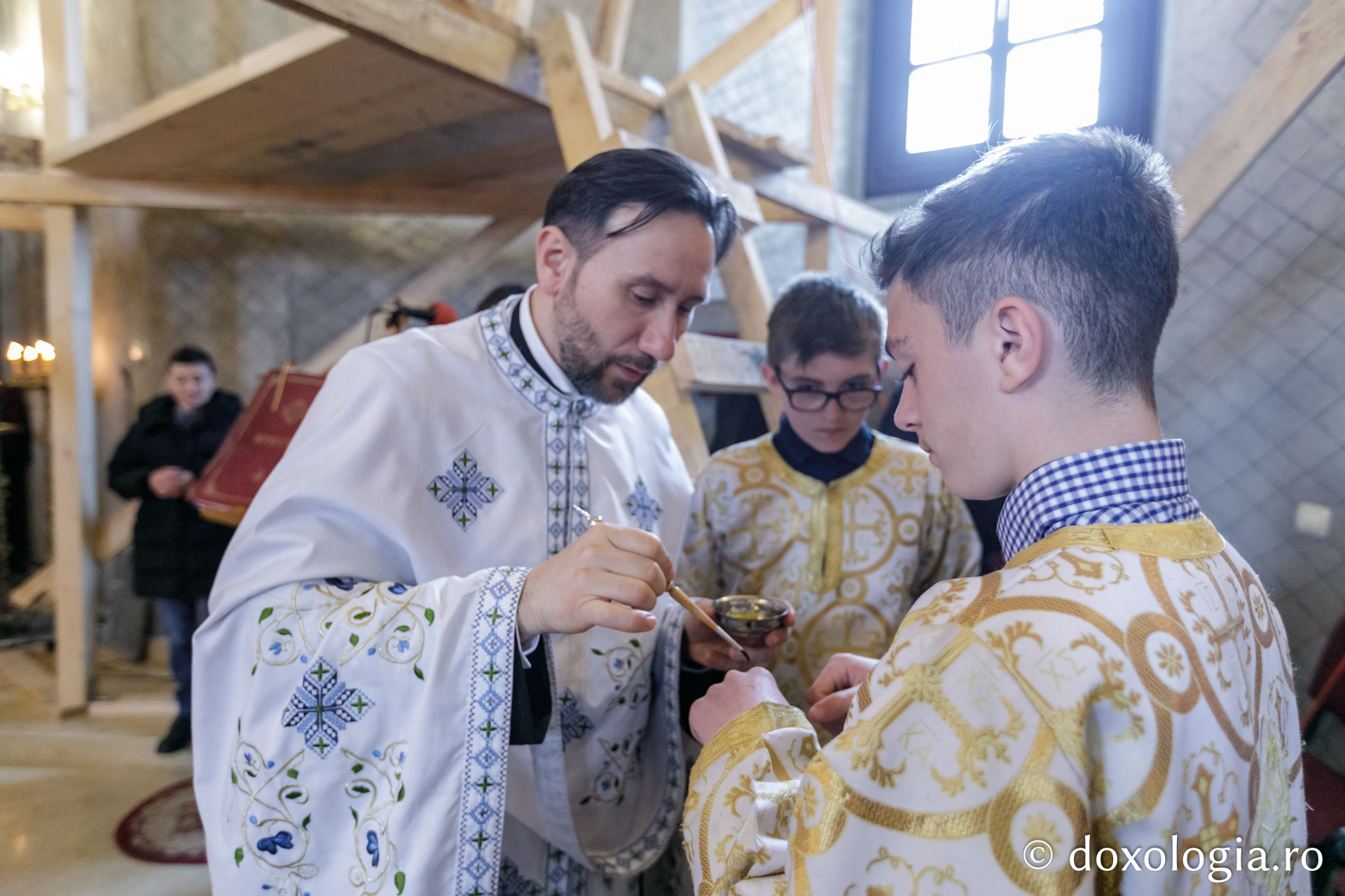 Sfântul Maslu de obște la parohia Cucuteni-Lețcani