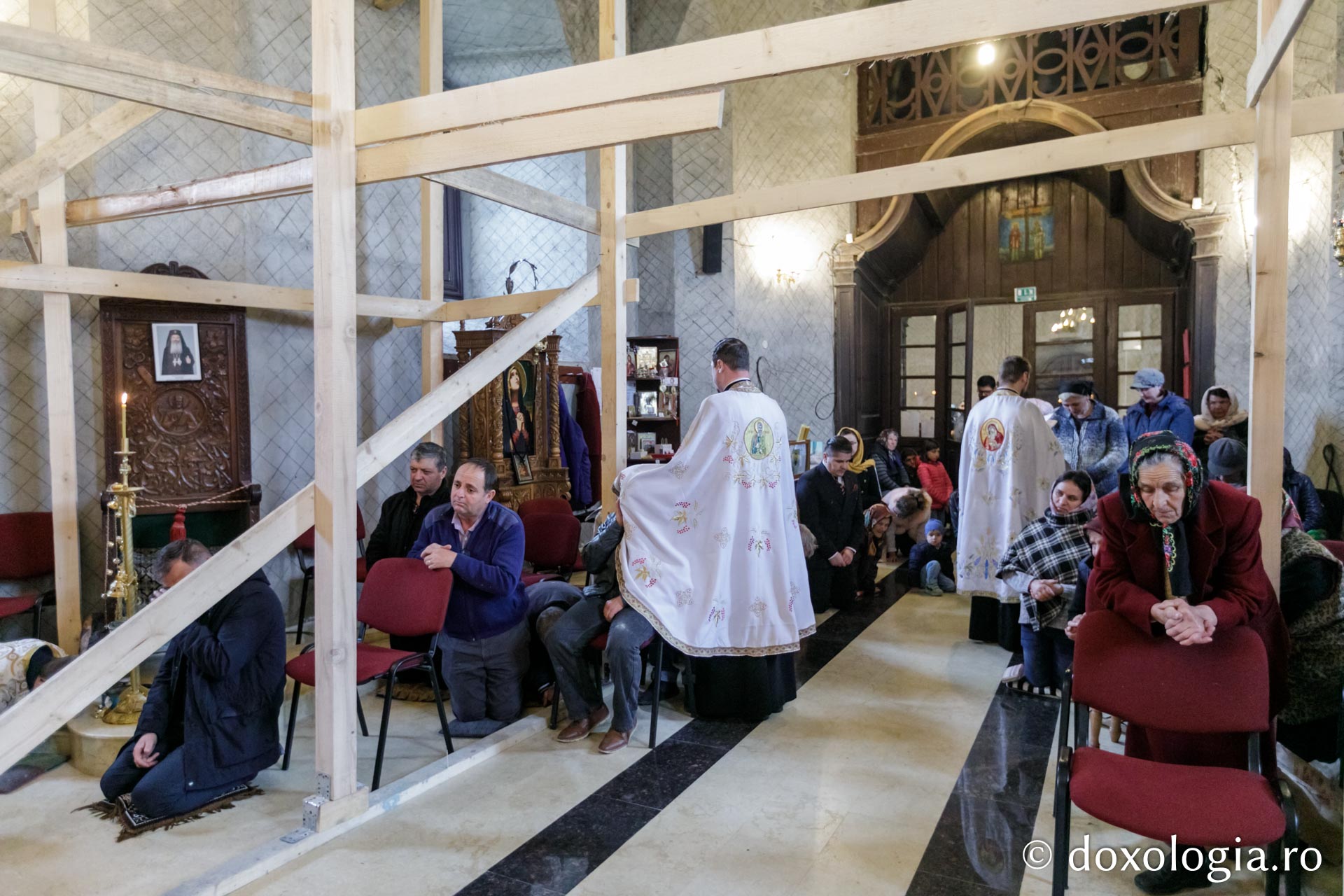 Sfântul Maslu de obște la parohia Cucuteni-Lețcani