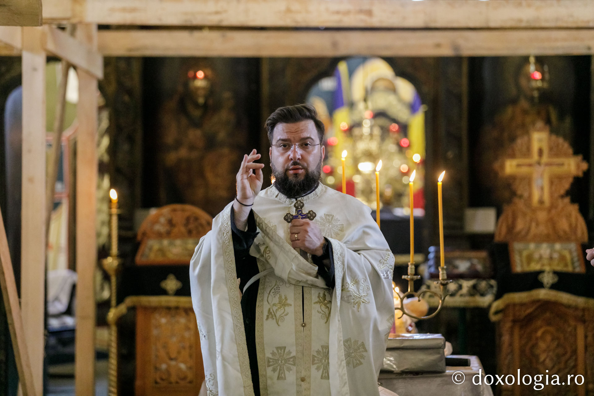 Sfântul Maslu de obște la parohia Cucuteni-Lețcani