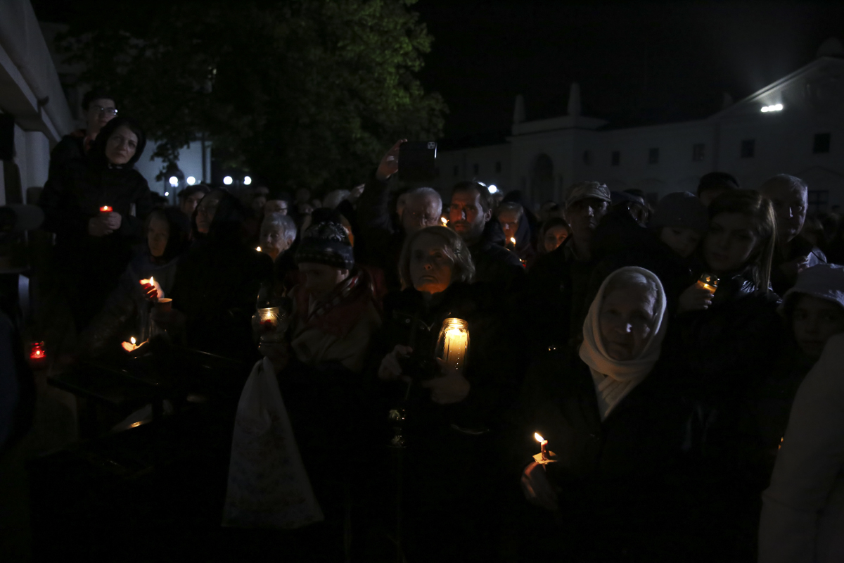 Învierea Domnului, celebrată în mod inedit anul acesta la Iași: slujbă și în limba slavonă pentru refugiații ucraineni