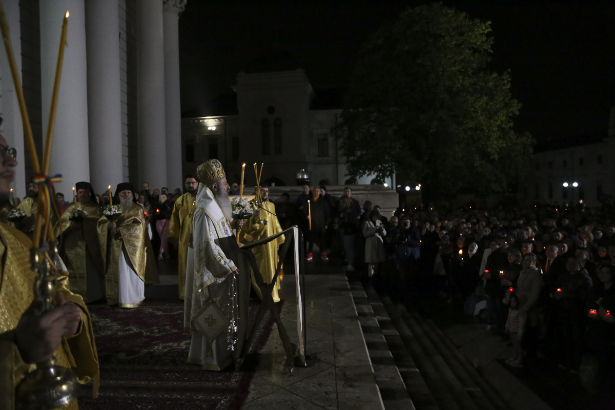 Învierea Domnului, celebrată în mod inedit anul acesta la Iași: slujbă și în limba slavonă pentru refugiații ucraineni