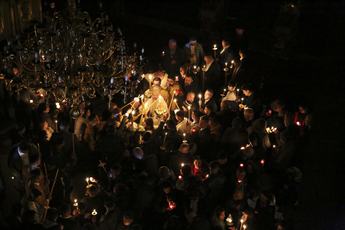 Învierea Domnului, celebrată în mod inedit anul acesta la Iași: slujbă și în limba slavonă pentru refugiații ucraineni