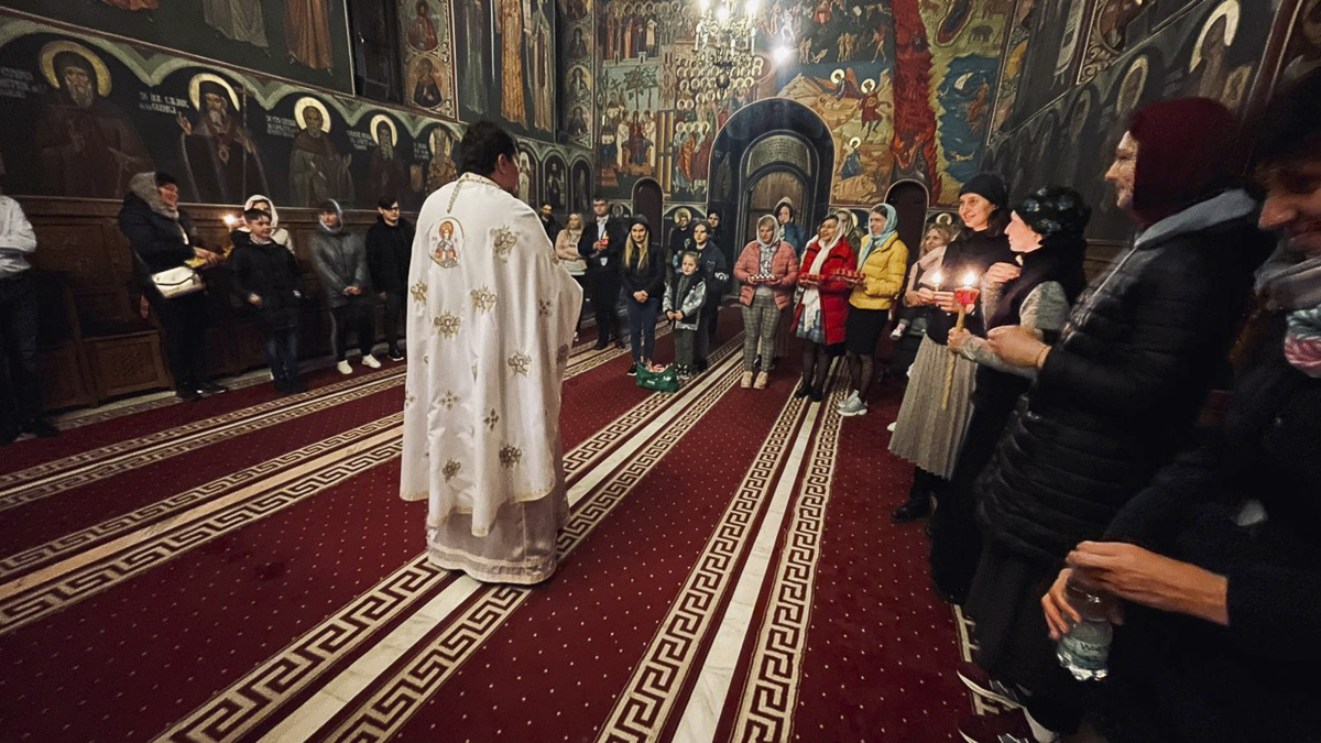 Învierea Domnului, celebrată în mod inedit anul acesta la Iași: slujbă și în limba slavonă pentru refugiații ucraineni