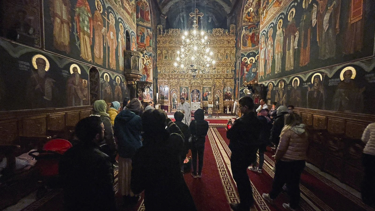 Învierea Domnului, celebrată în mod inedit anul acesta la Iași: slujbă și în limba slavonă pentru refugiații ucraineni