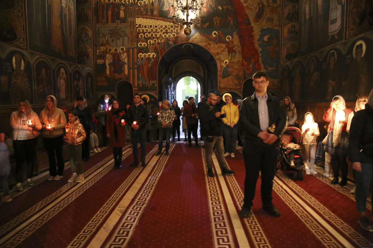 Învierea Domnului, celebrată în mod inedit anul acesta la Iași: slujbă și în limba slavonă pentru refugiații ucraineni