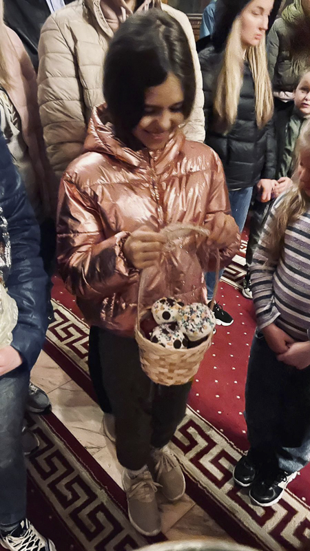 Învierea Domnului, celebrată în mod inedit anul acesta la Iași: slujbă și în limba slavonă pentru refugiații ucraineni