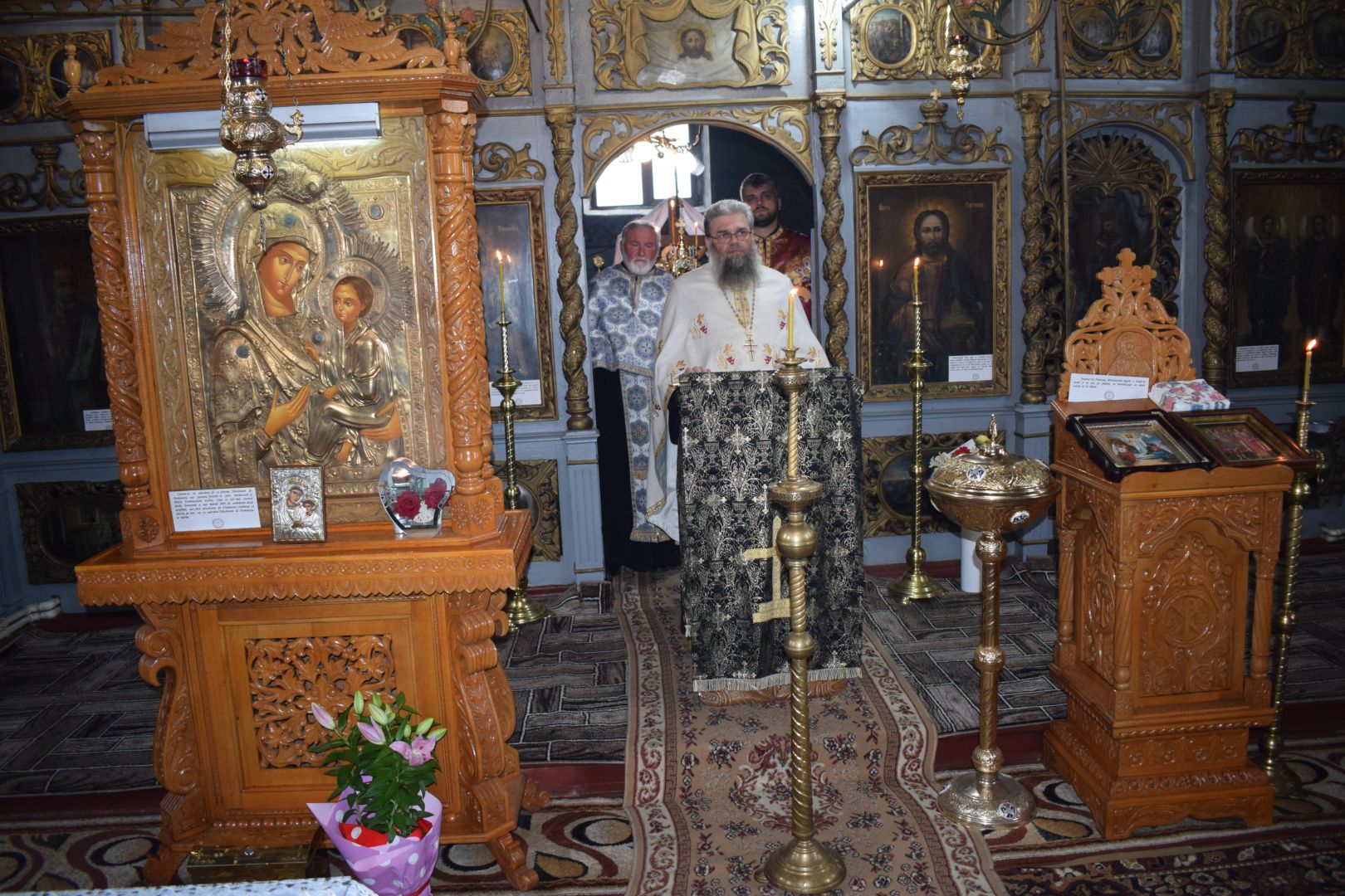 Slujbă misionară la Parohia „Sfinții Arhangheli Mihail și Gavril” Draxini