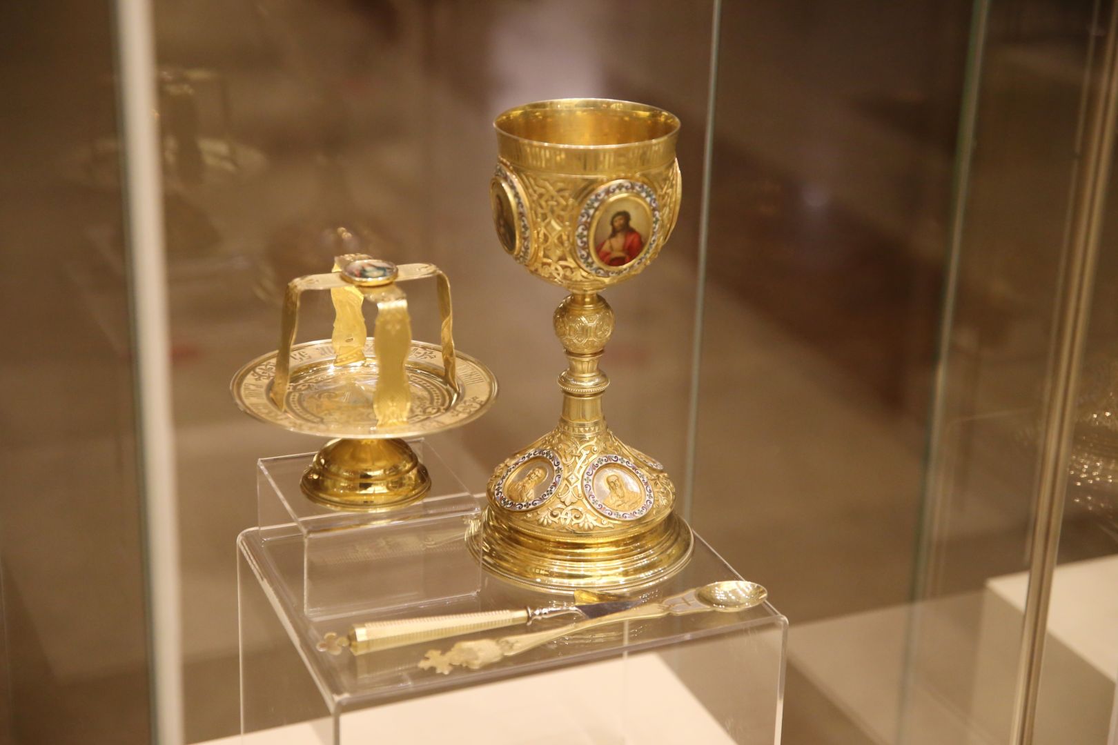 Expoziție dedicată ucrainenilor, la Muzeul mitropolitan din Iași: „Avem un fel de perihoreză, o întrepătrundere de sfințenie între regiunea noastră și Ucraina”