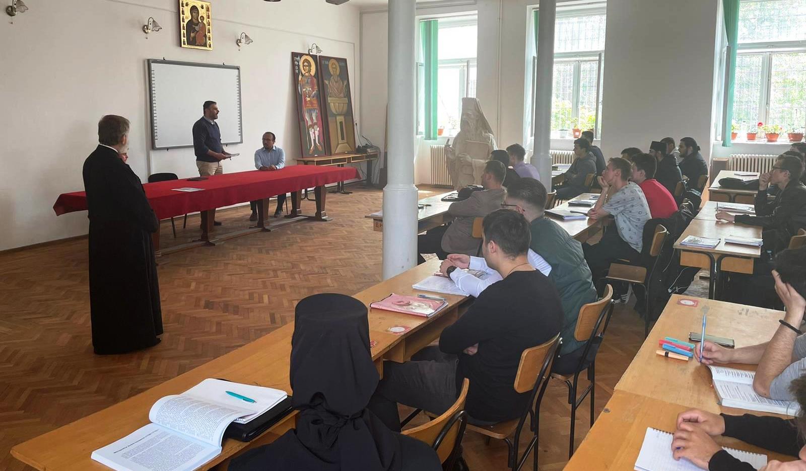 Facultatea de Teologie Ortodoxă „Dumitru Stăniloae” a găzduit cursurile a doi profesori de la Universitatea din Balamand, Liban