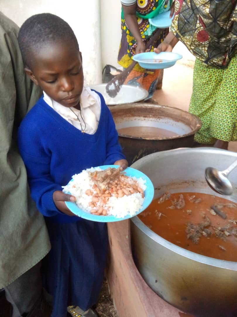 Ocrotitoarea parohiilor din Nyamahana şi Makota, Maica Domnului - Izvorul Tămăduirii Ocrotitoarea parohiilor din Nyamahana şi Makota, Maica Domnului - Izvorul Tămăduirii