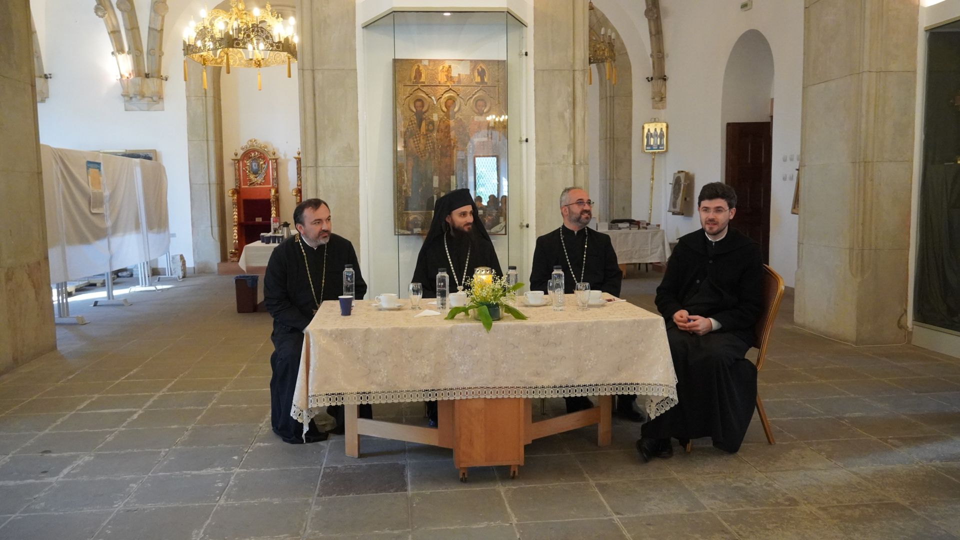 Întâlnire cu studenții Facultății de Teologie Ortodoxă din Iași, găzduită la Mănăstirea „Sfinții Trei Ierarhi”