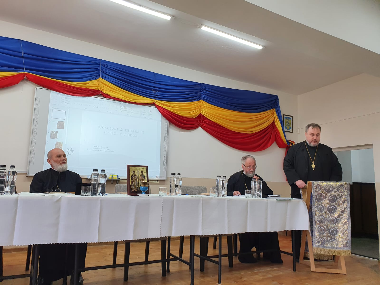 Simpozionul „Făclii ortodoxe în Petrodava” la Liceul Teologic din Piatra Neamț