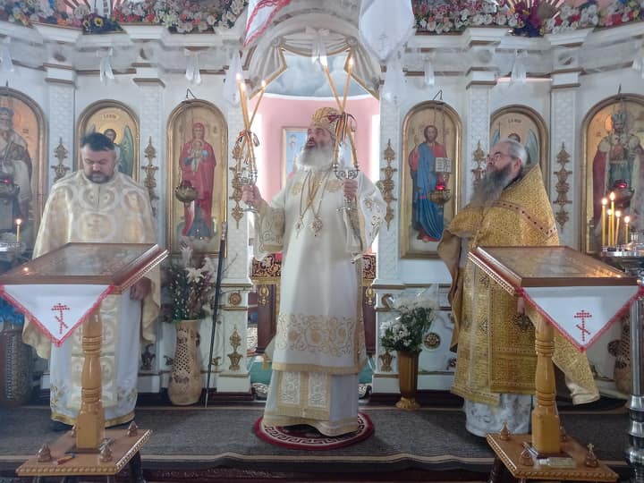 Liturghie arhierească în Parohia Brânzeni-Edineţ