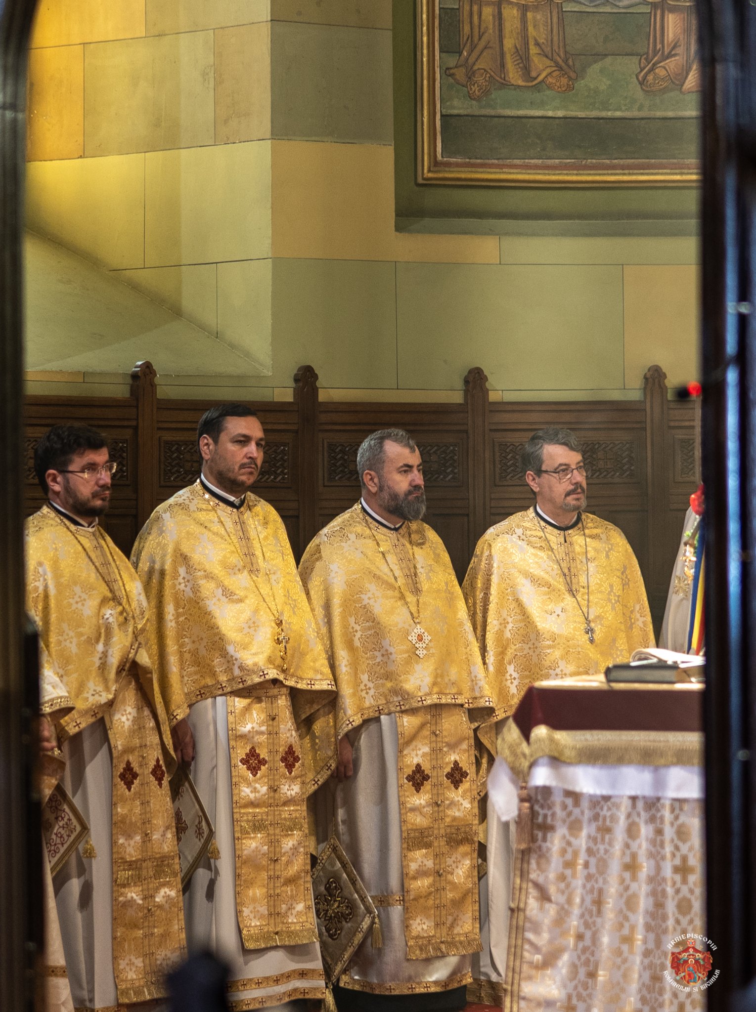 Delegaţie din Eparhia Romanului şi Bacăului, la Ziua Regalității din Alba Iulia