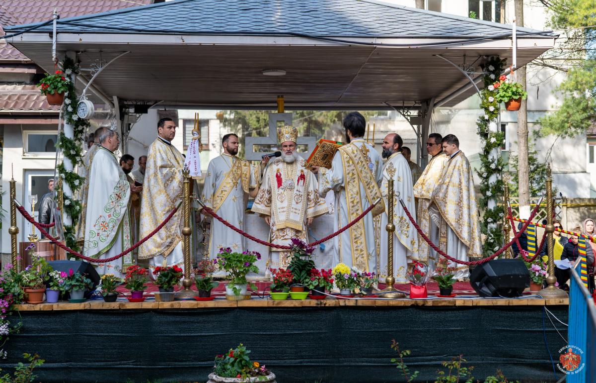 Prezenţă arhierească la Biserica „Sfântul Gheorghe” din Bacău