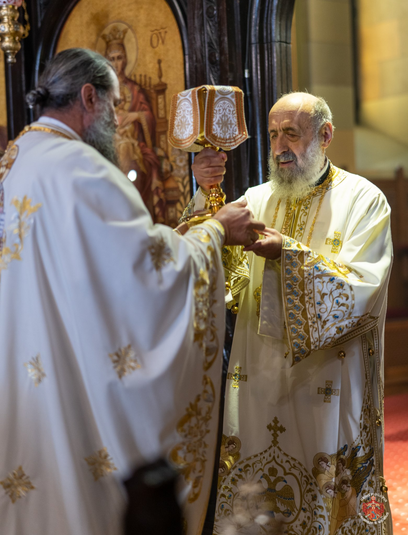 Delegaţie din Eparhia Romanului şi Bacăului, la Ziua Regalității din Alba Iulia