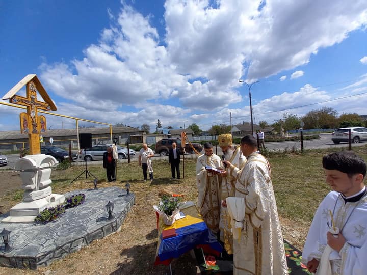 Slujbă arhierească la Parohia Briceni