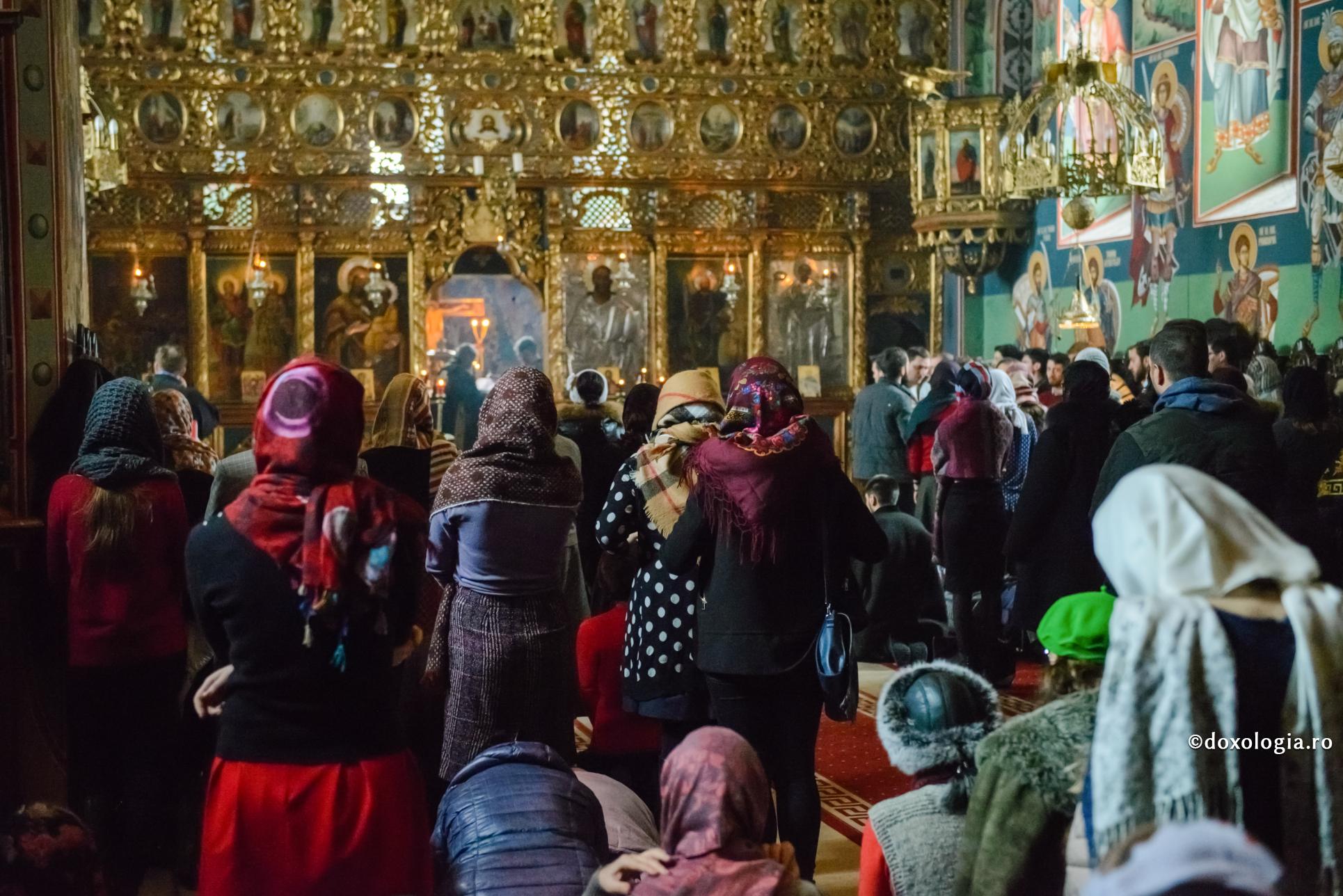 Mare lucru e să-i iubim pe toți și să ne rugăm pentru ei