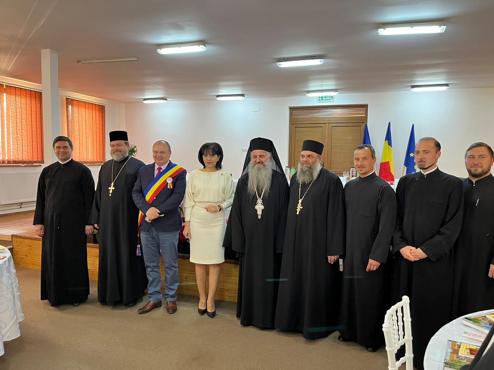 Arhim. Ciprian Grădinaru a primit titlul de cetățean de onoare al comunei natale Hlipiceni