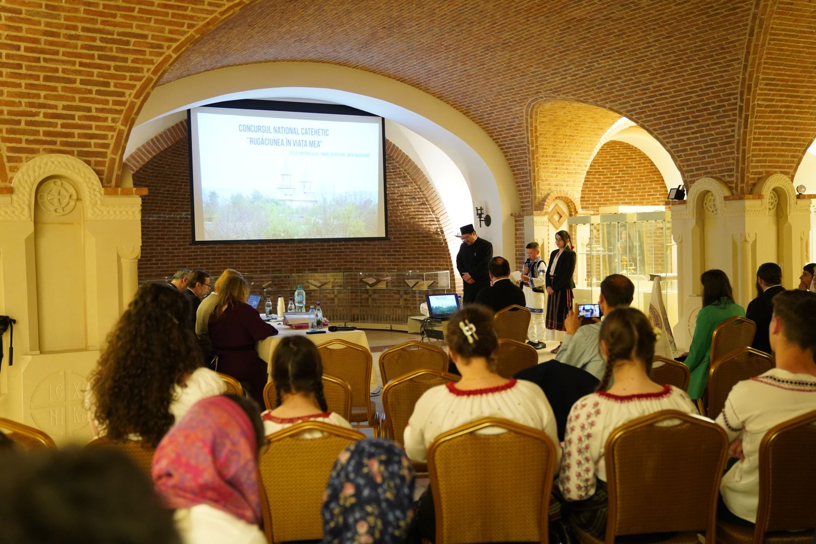 Parohia „Buna Vestire” din Protopopiatul Piatra Neamț a câștigat etapa eparhială a Concursului Național Catehetic „Rugăciunea în viața mea”