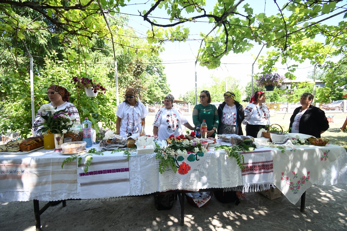 Manifestări religioase şi culturale de Ziua Salcâmului, la Andrieşeni