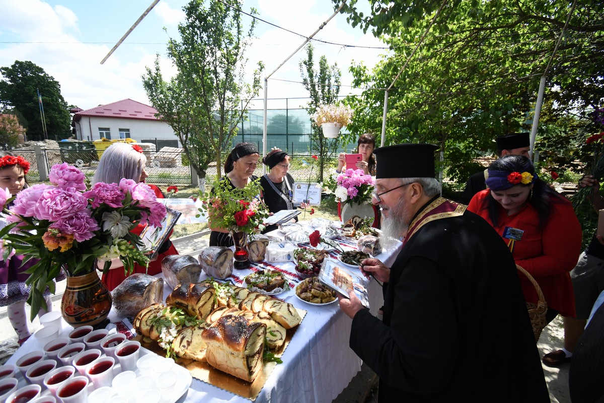 Manifestări religioase şi culturale de Ziua Salcâmului, la Andrieşeni