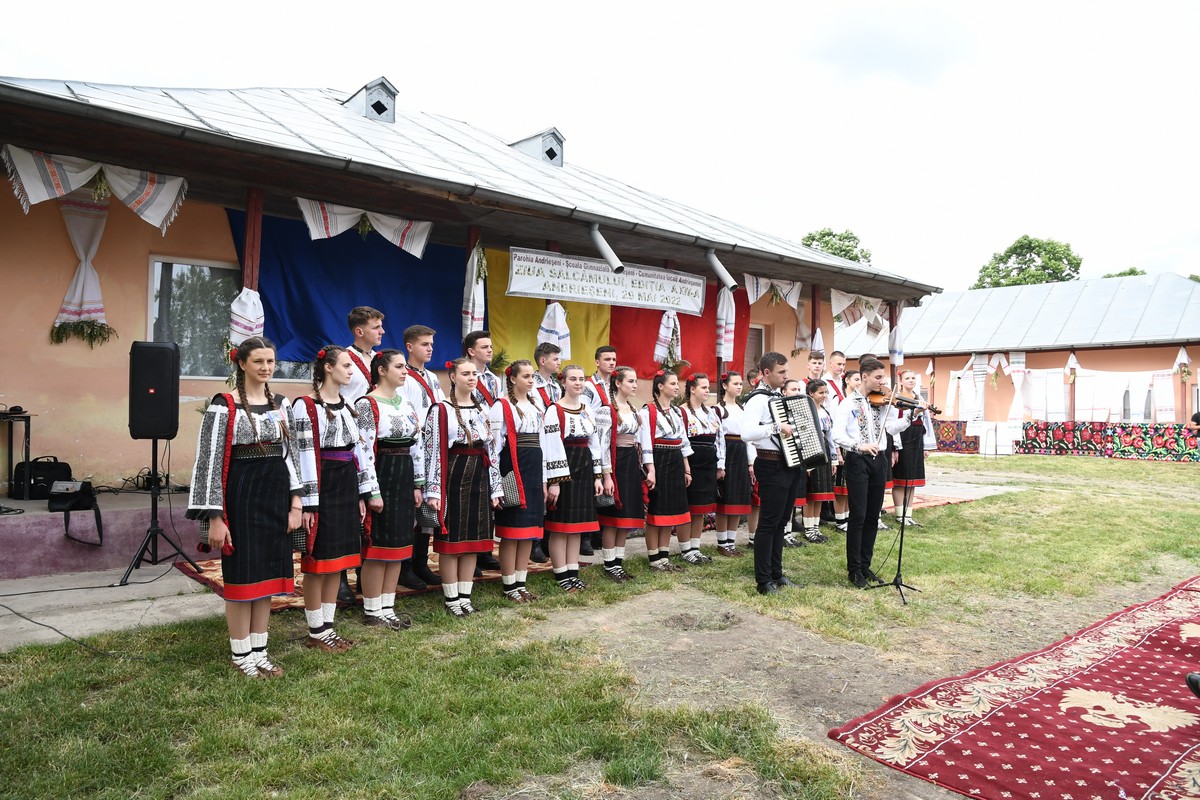 Manifestări religioase şi culturale de Ziua Salcâmului, la Andrieşeni