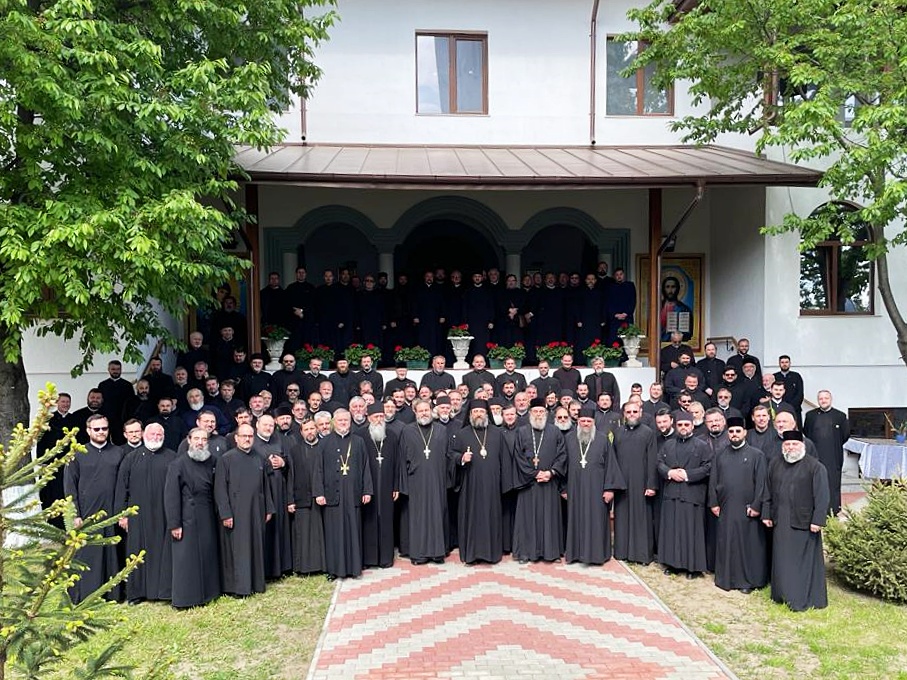 Conferința semestrială preoțească „Rugăciunea în viața preotului” la Biserica „Vovidenia” din Botoșani