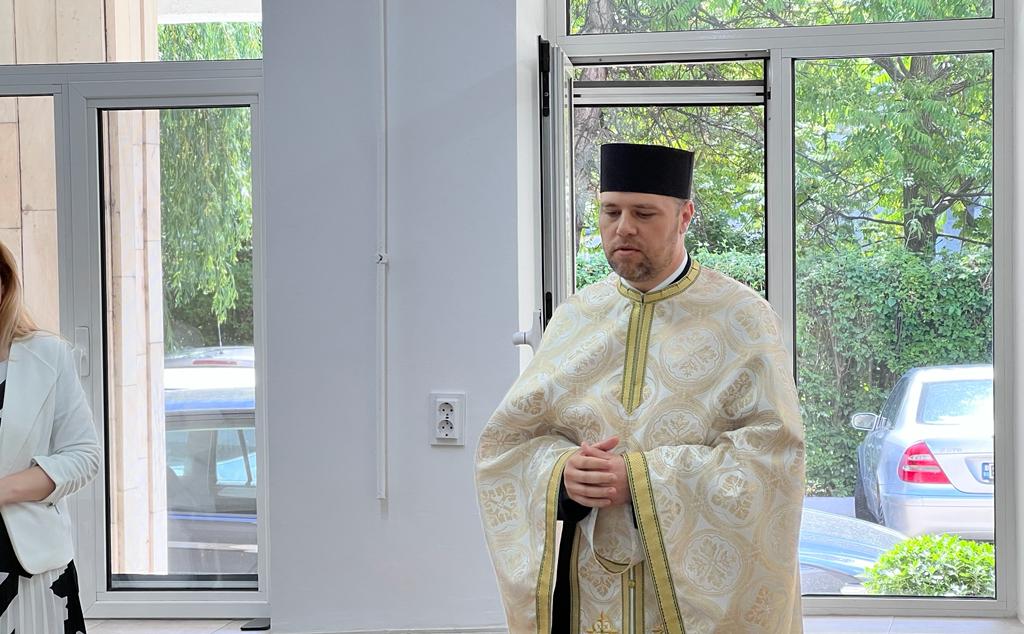 Părintele Alexandru Manole a fost instalat la Paraclisul din cadrul Maternității Botoșani