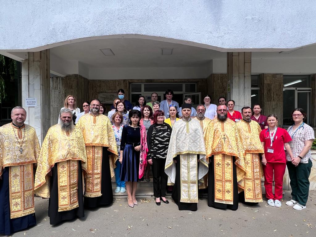 Părintele Alexandru Manole a fost instalat la Paraclisul din cadrul Maternității Botoșani