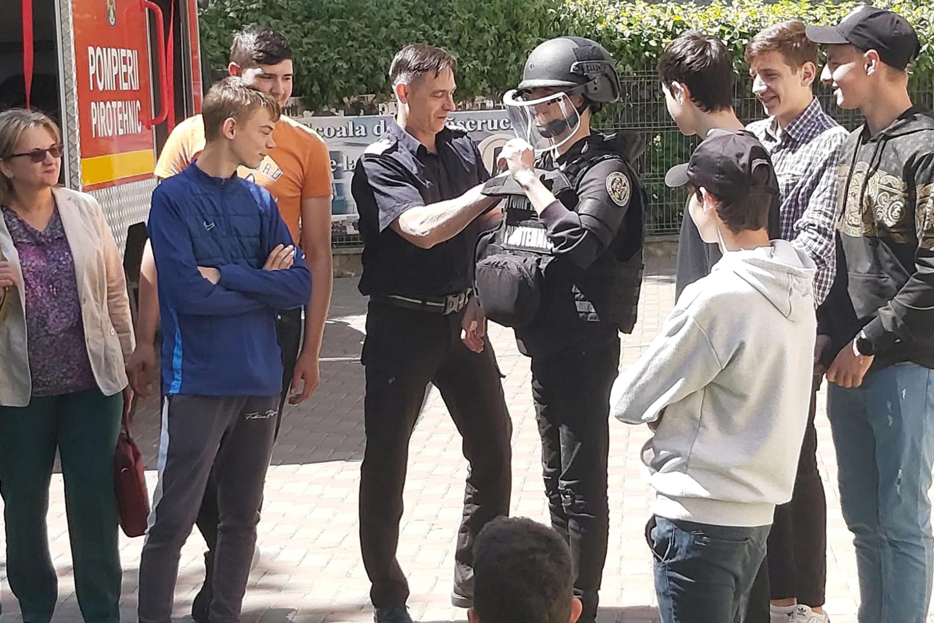 Instructaj PSI-SU la Seminarul Teologic Liceal Ortodox „Sfântul Ioan Iacob” – Dorohoi