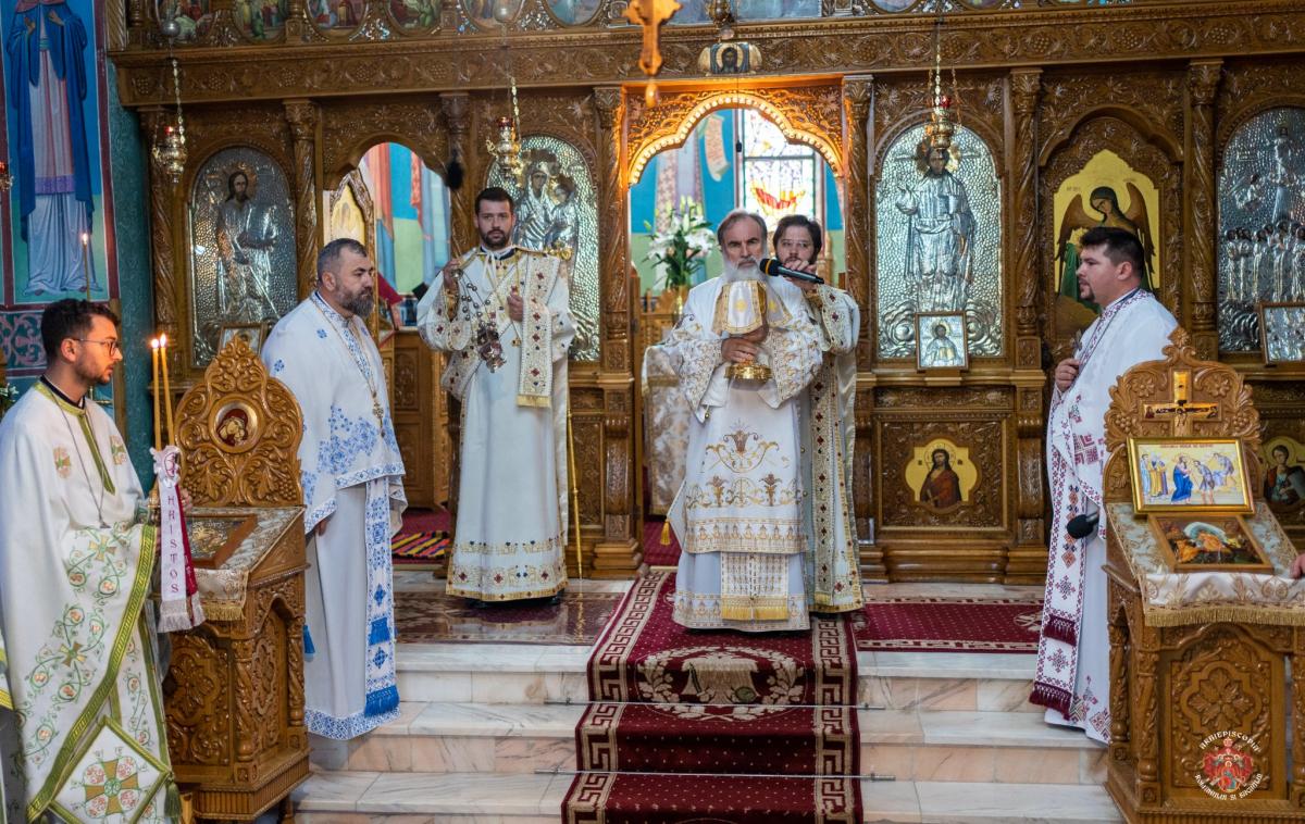 Prezență arhierească la Mănăstirea Măgura Ocnei, judeţul Bacău