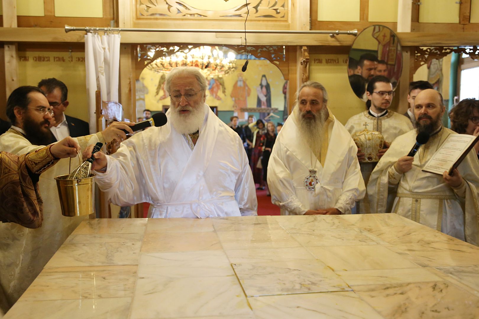 Mitropolitul Andreas, către credincioșii din Rusenii Noi: „Brațele Domnului sunt larg deschide și o inimă largă ne cuprinde pe toți”