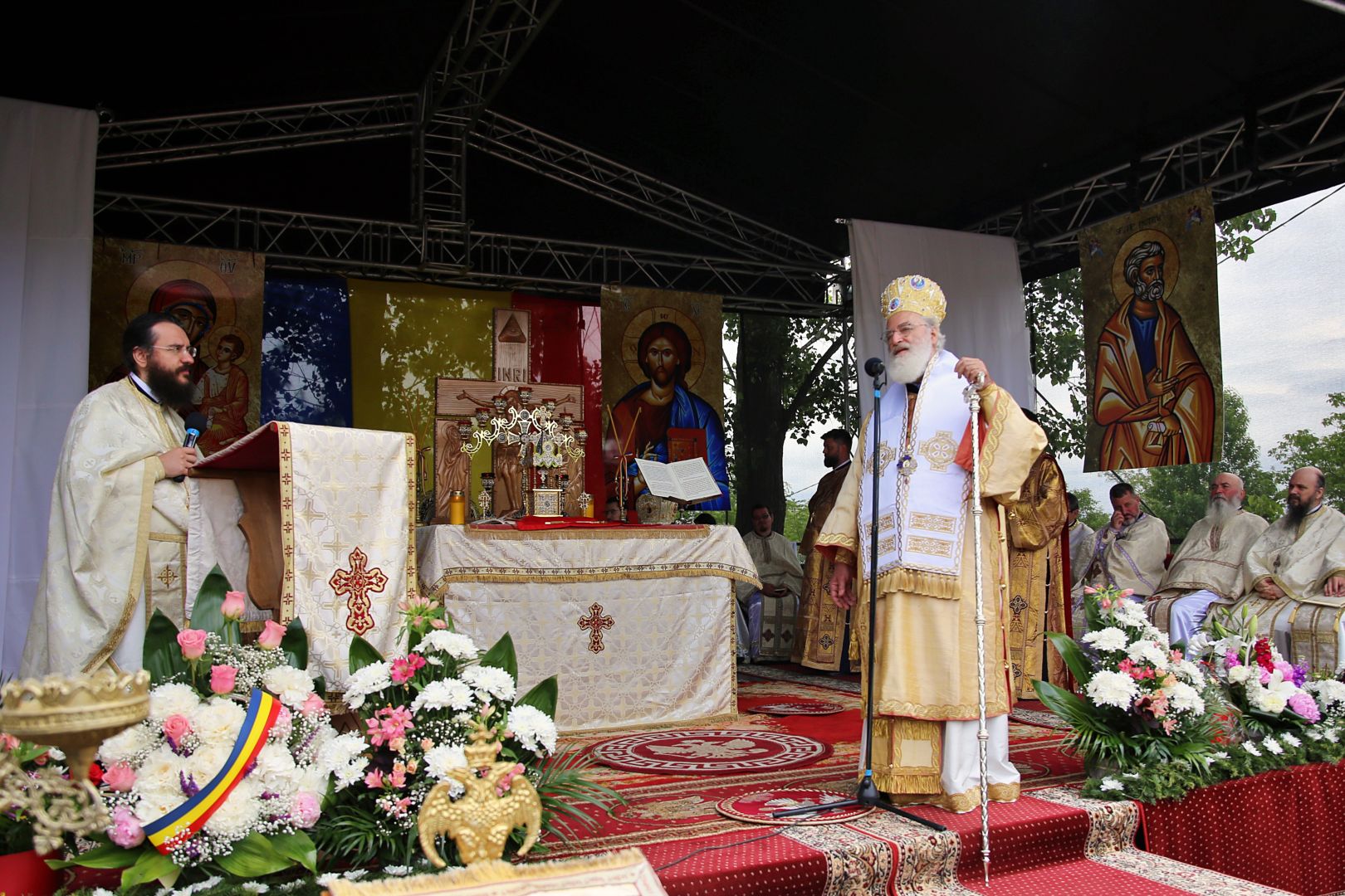 Mitropolitul Andreas, către credincioșii din Rusenii Noi: „Brațele Domnului sunt larg deschide și o inimă largă ne cuprinde pe toți”