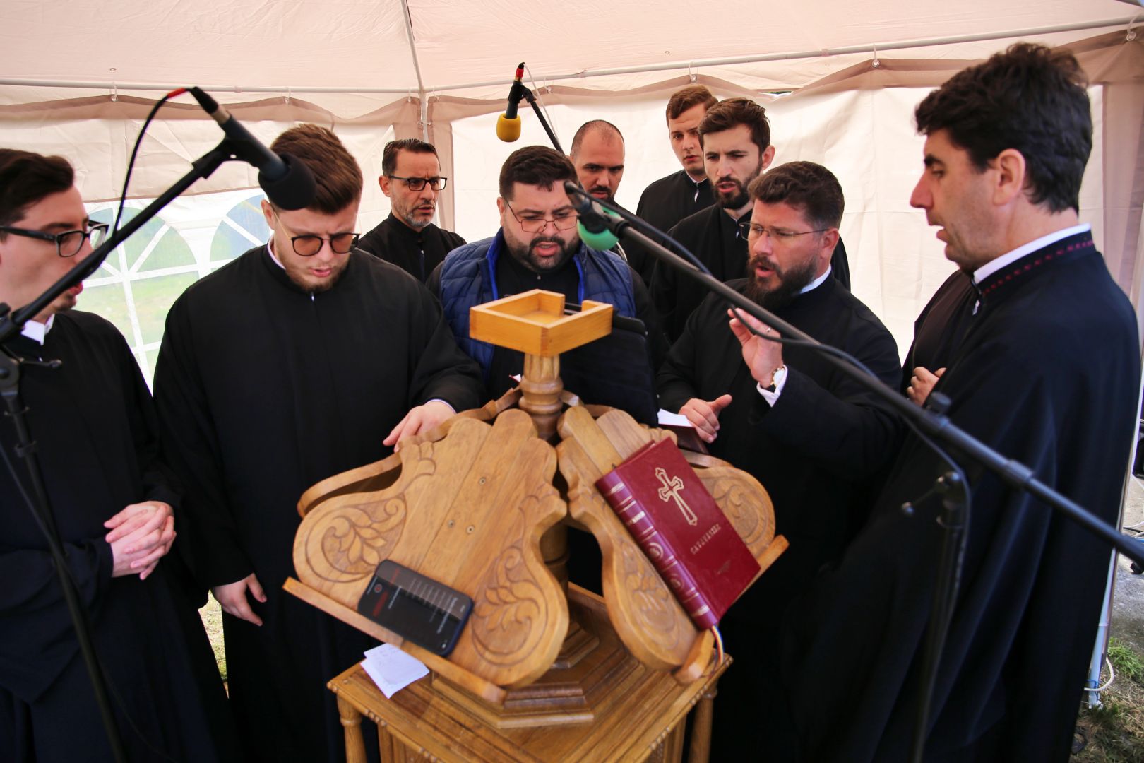 Mitropolitul Andreas, către credincioșii din Rusenii Noi: „Brațele Domnului sunt larg deschide și o inimă largă ne cuprinde pe toți”