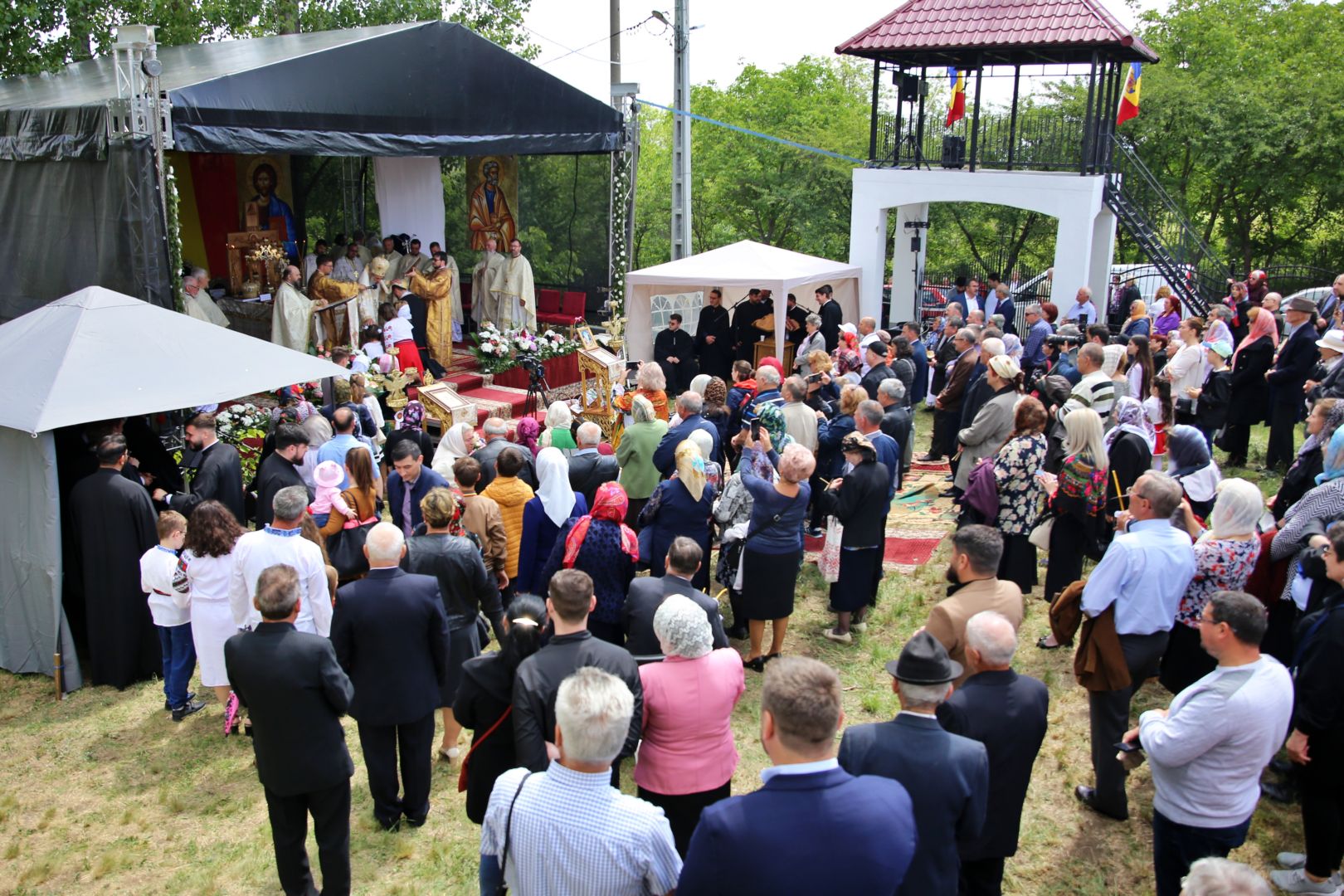 Mitropolitul Andreas, către credincioșii din Rusenii Noi: „Brațele Domnului sunt larg deschide și o inimă largă ne cuprinde pe toți”