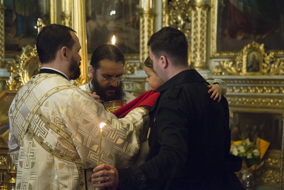 Preasfințitul Părinte Veniamin la Catedrală: „Ne împărtășim de prezența lui Hristos în viața noastră prin credință”