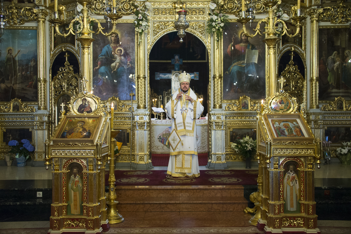 Preasfințitul Părinte Veniamin la Catedrală: „Ne împărtășim de prezența lui Hristos în viața noastră prin credință”