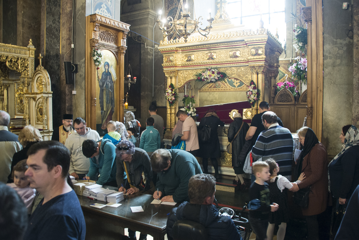 Preasfințitul Părinte Veniamin la Catedrală: „Ne împărtășim de prezența lui Hristos în viața noastră prin credință”