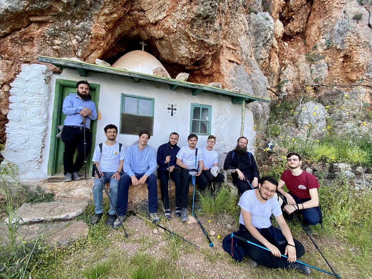 Pelerini prin Sfântul Munte