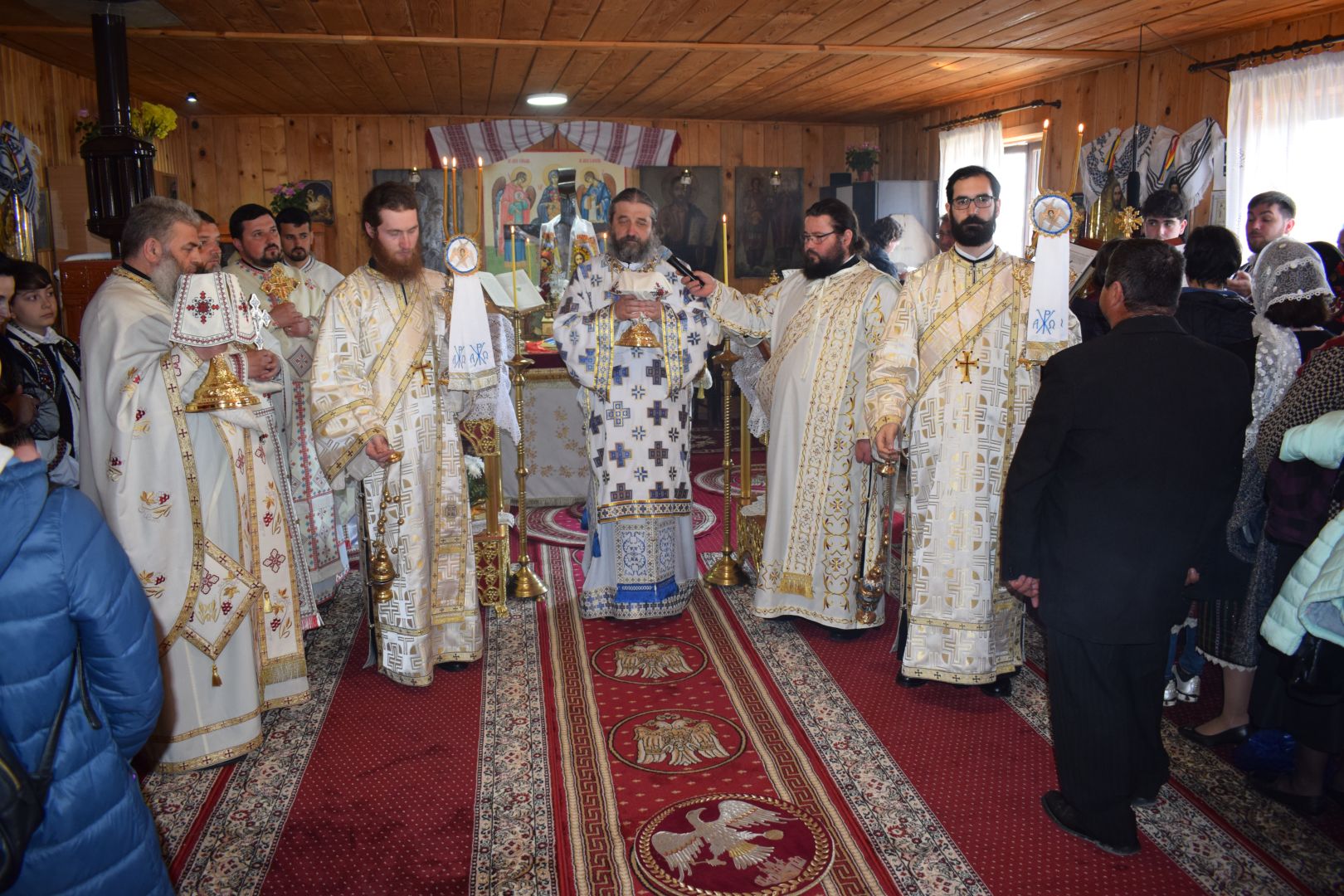 Bucurie duhovnicească pentru două parohii din Protopopiatul Botoșani