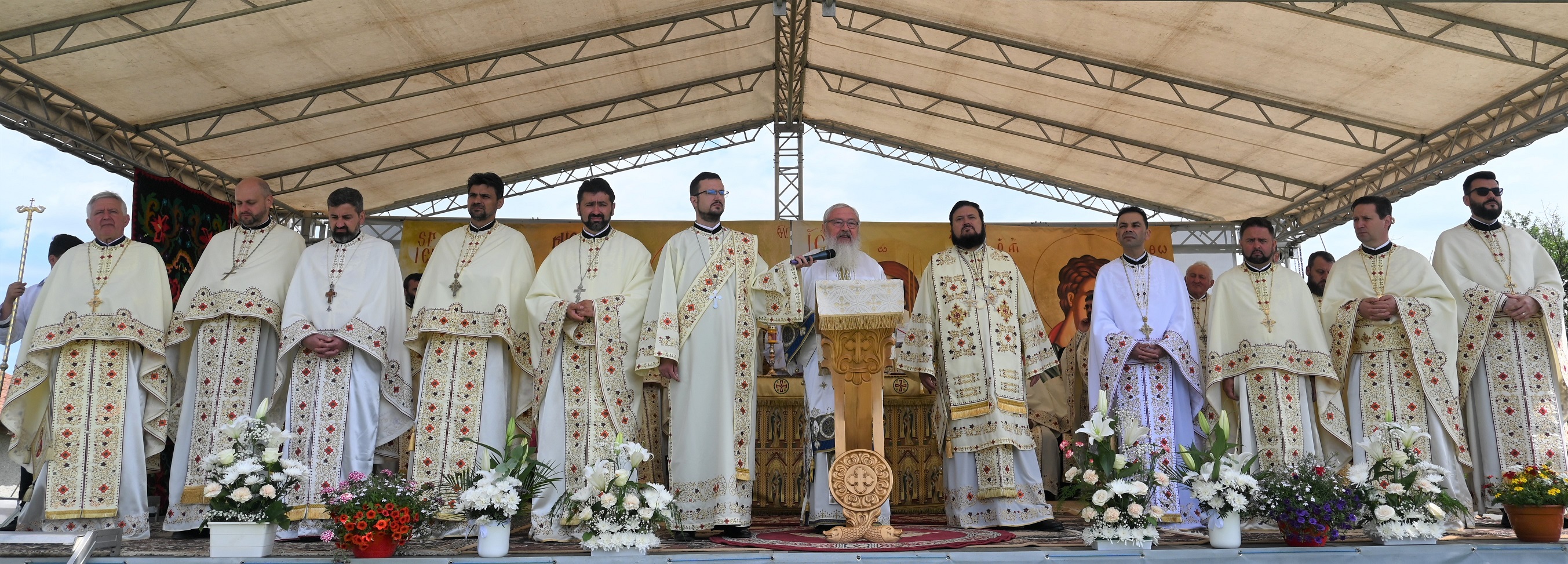 (Video) „Femeia creștină, misionar într-o lume secularizată” – IPS Andrei (Video) „Femeia creștină, misionar într-o lume secularizată” – IPS Andrei